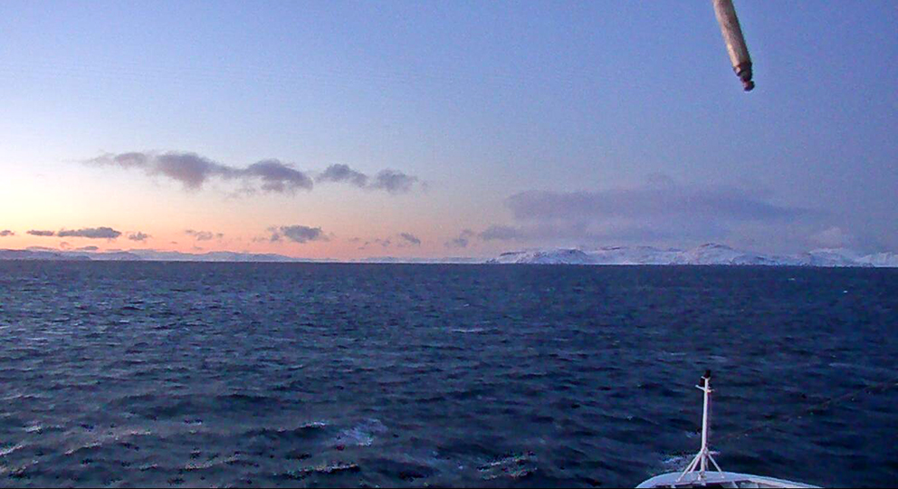Adventstemning på havet utenfor Finnmark. (Foto: Hurtigruten MS Kong Harald)